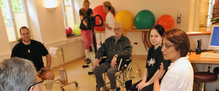 Physiotherapie 1 Behand­lung & Therapie